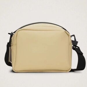 Rains Beox  Sand Bag. New